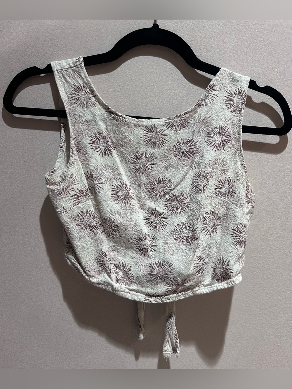 Sleeveless Floral Tie-Back Crop Top White with Mauve Print Size XS